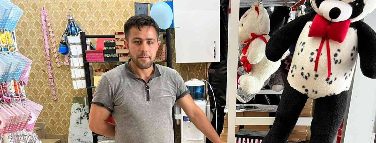 Ses sistemini kurtardığına sevinirken, cüzdanının çalındığını fark etti