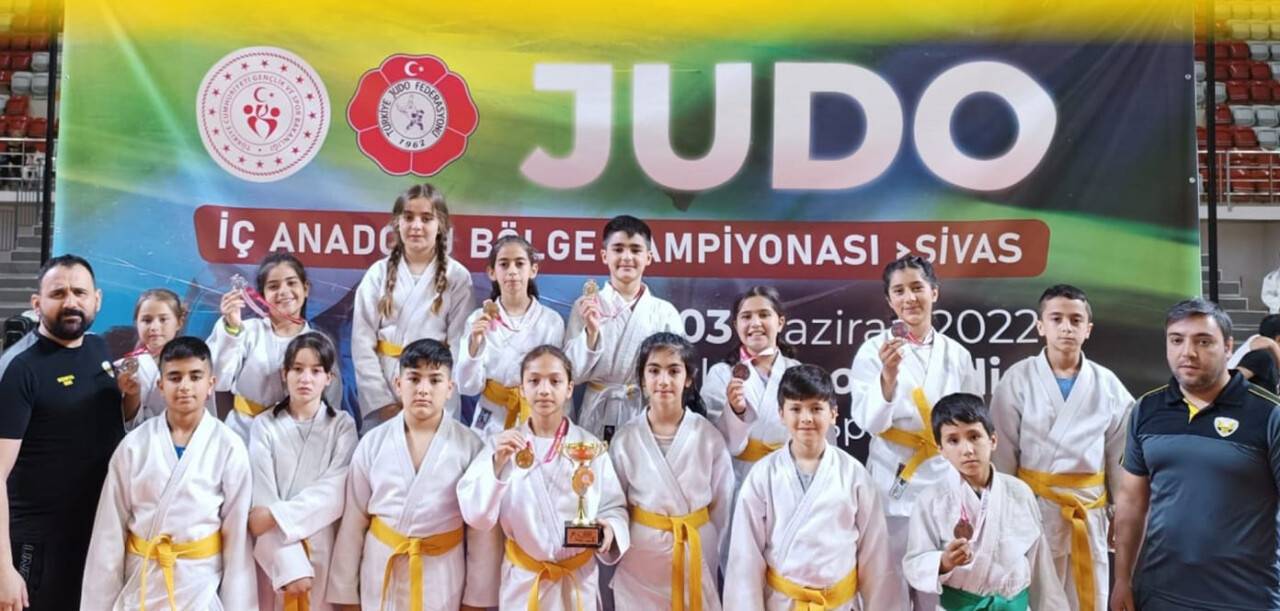 Konya BŞB'den judoda 8 madalya