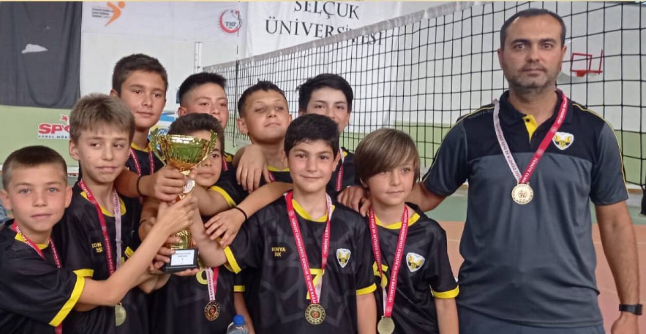 Konya Büyükşehir Belediyespor il birincisi