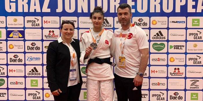 İlayda Merve Koçyiğit'ten gümüş madalya