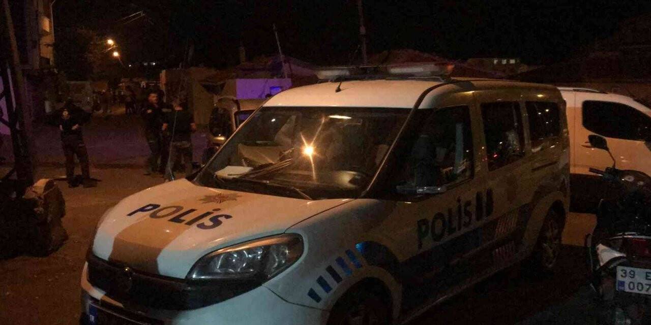 Hırsızlık zanlısının  yakınlarından polise taşlı saldırı