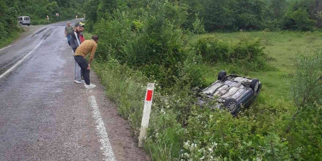 Otomobil şarampole devrildi: 1 yaralı