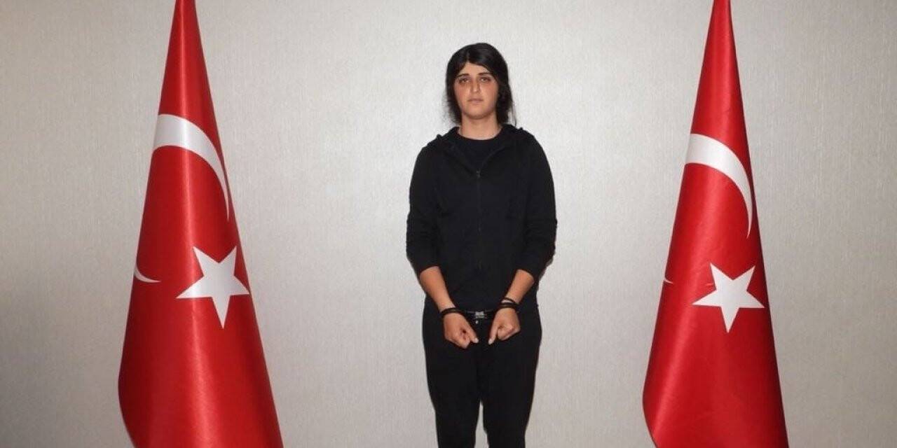 Terör örgütü PKK/YPG’nin suikastçısı olarak çeşitli eylemlere katıldığı belirlenen Dilbirin Kaçar, MİT’in Suriye’deki operasyonuyla Türkiye’ye getirildi.