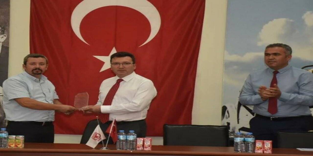 Efeler’de Pamuk Hasat Makinesi Operatörü kursiyerleri belgelerini aldı