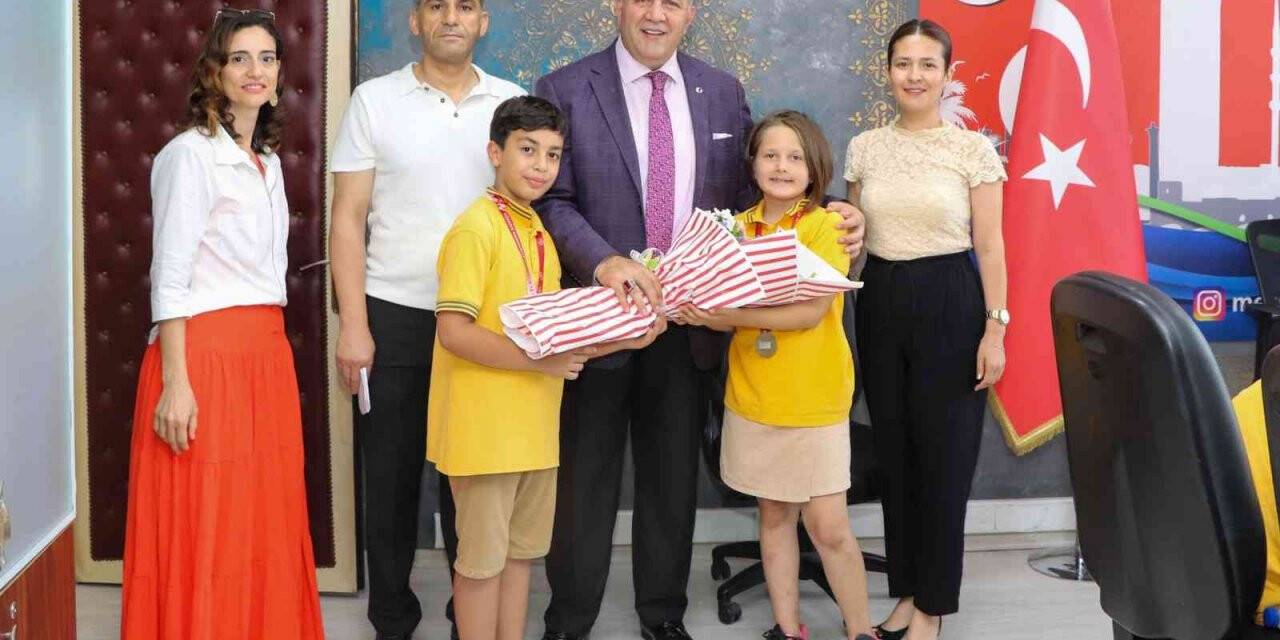 Koca, şampiyon öğrencilerle bir araya geldi