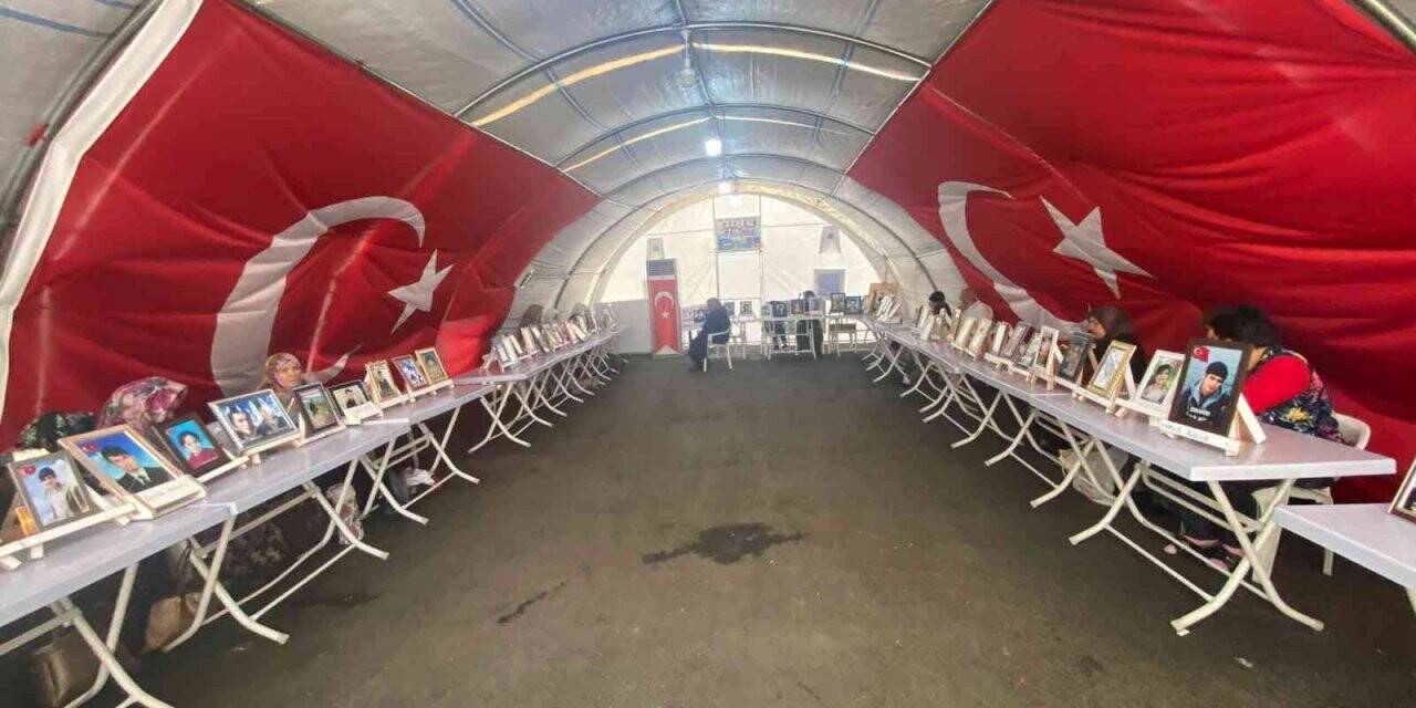 Diyarbakır’da aileler bin 9 gündür evlatlarını yolunu gözlüyor