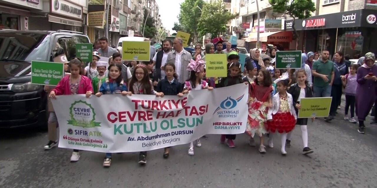 Sultangazi Belediyesi ’Çevre’ için gençlerle birlikte yürüdü