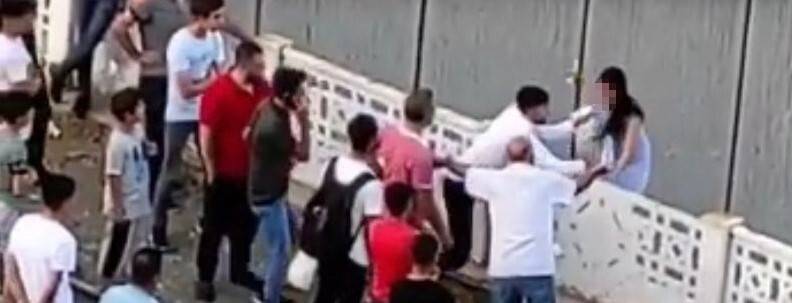 Vatandaşların çabası fayda etmedi: Genç kız aşağı atladı