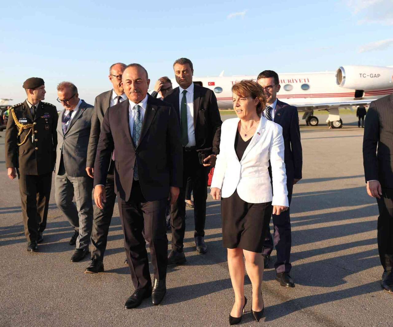 Dışişleri Bakanı Çavuşoğlu Kosova’da