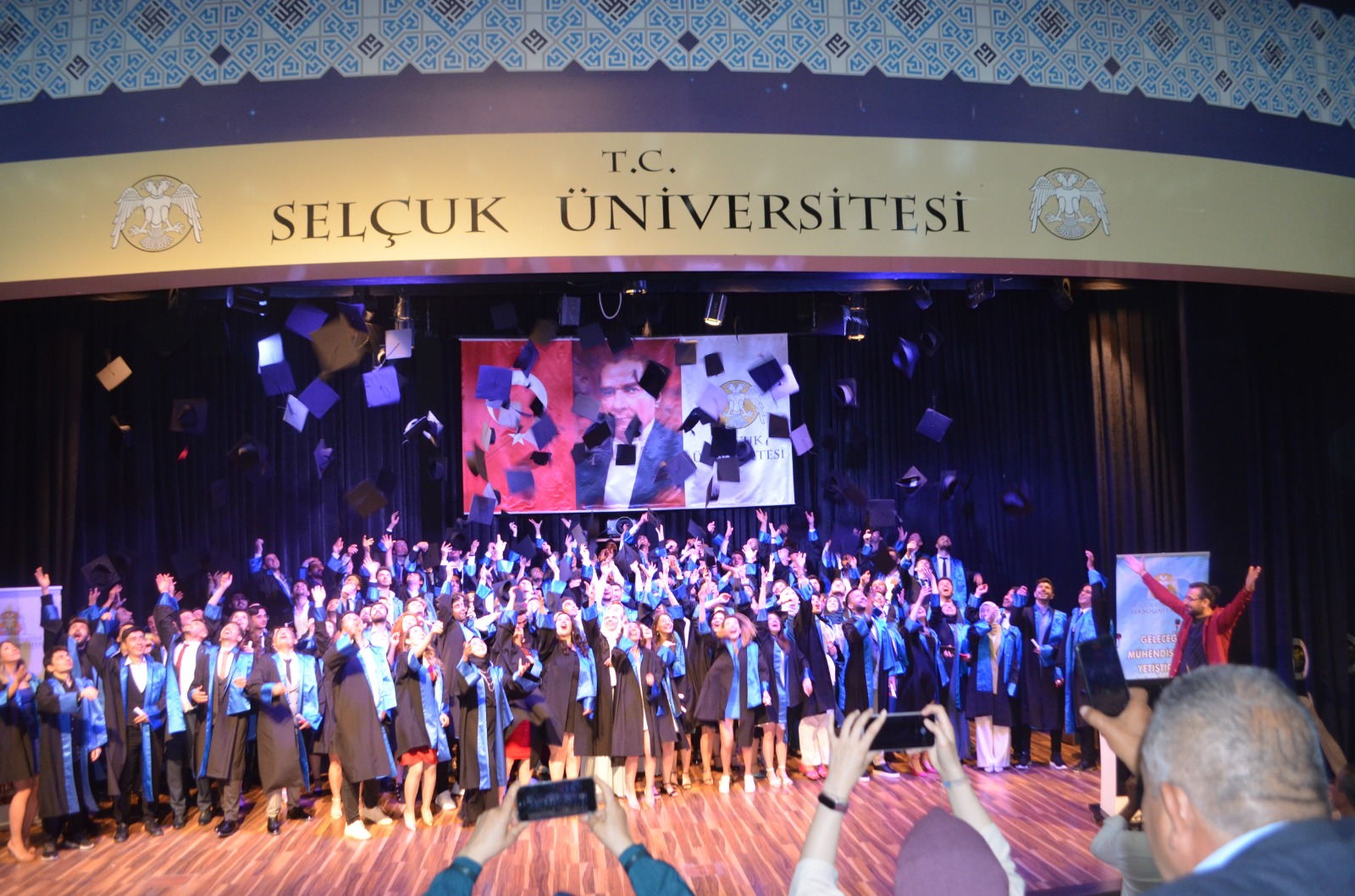 Selçuk Üniversitesi'nde genç mühendislerin mezuniyet törenleri gerçekleştirildi