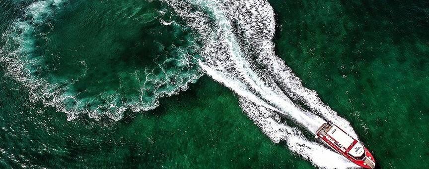 Kara, deniz ve hava ambulanslarıyla İstanbul'un her köşesine hizmet taşınıyor