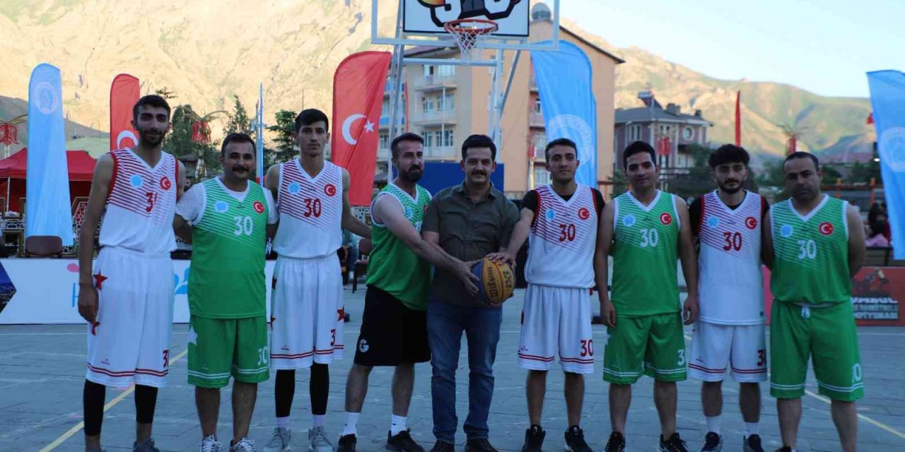 Hakkari’de 3x3 ‘Sokak Basketbol Şampiyonası’ başladı