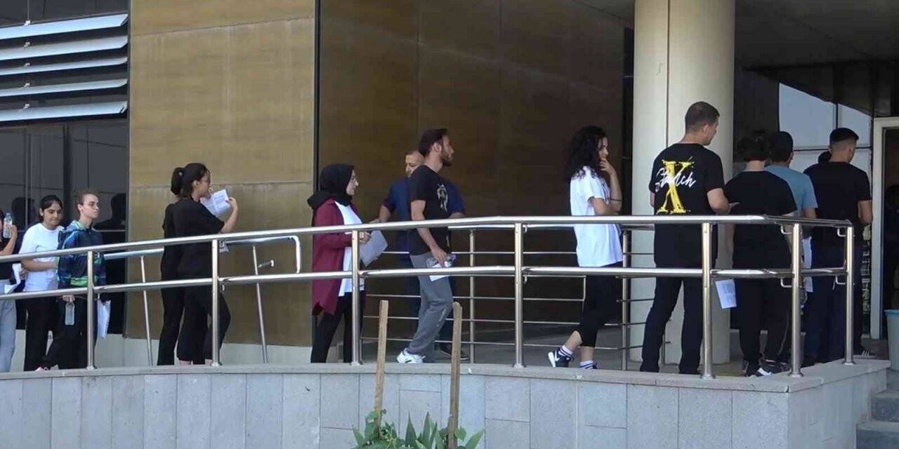 Barajsız ilk YKS başladı