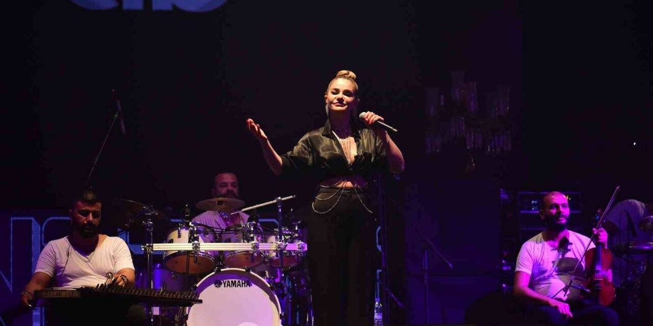 Bursa’da Derya Bedavacı rüzgarı