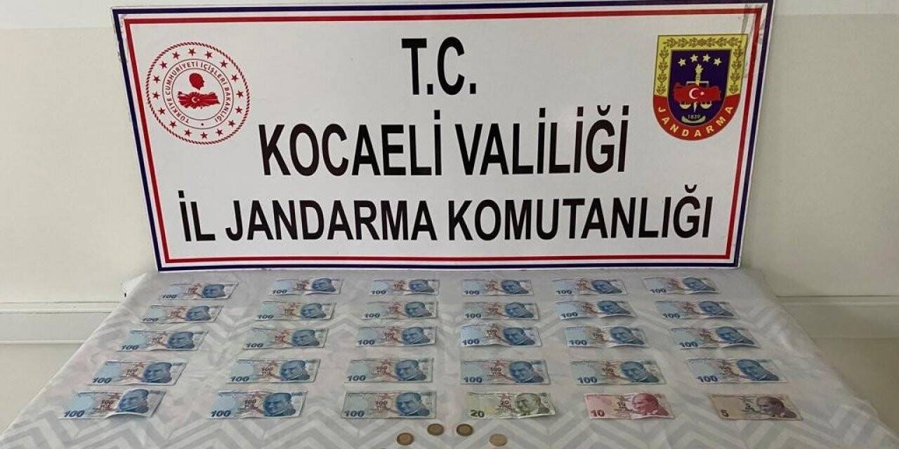 Kendini jandarma olarak tanıtıp para toplayan şahıs yakalandı
