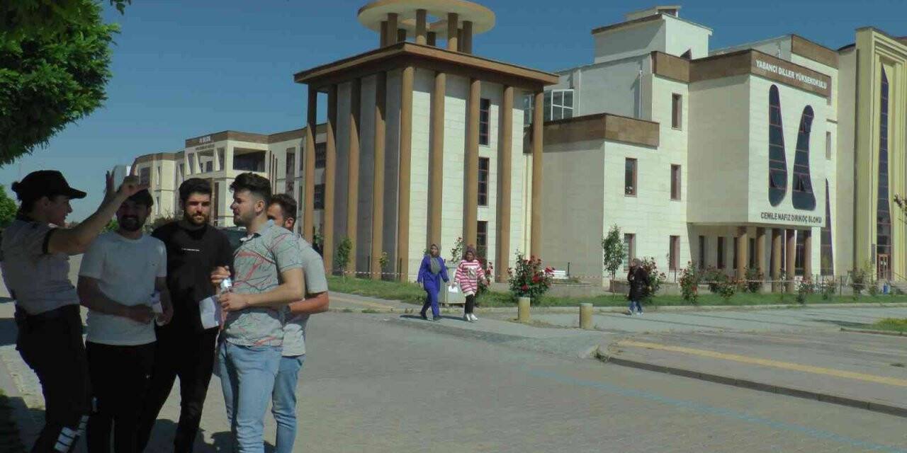 Nevşehir’de YKS öncesi trafikte yoğunluk yaşandı