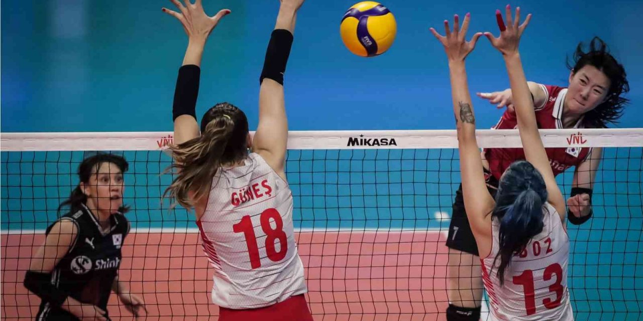 FIVB Milletler Ligi: Türkiye: 3 - Güney Kore: 1