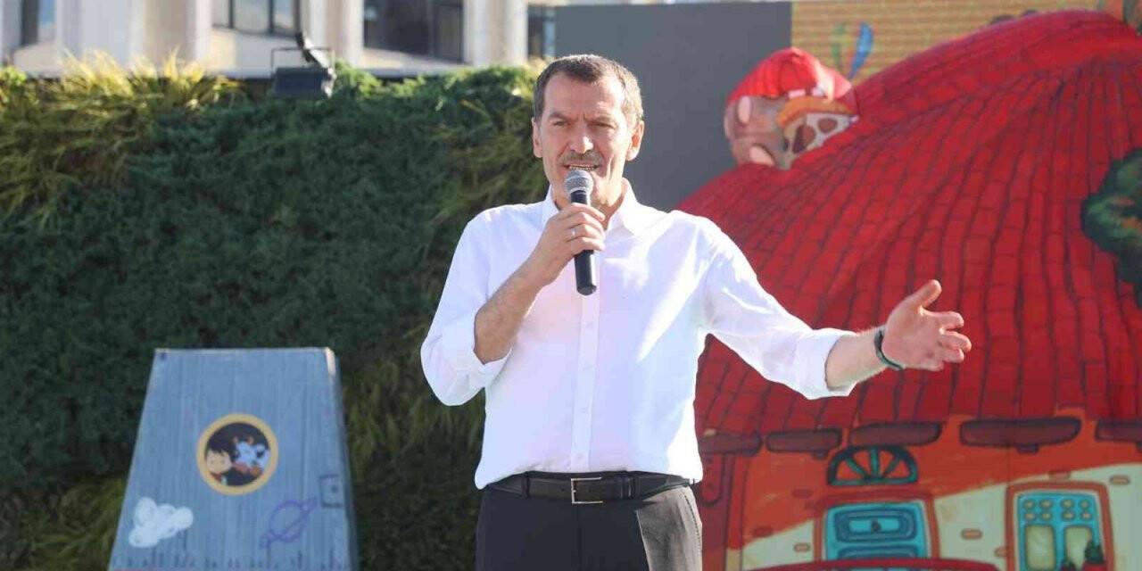 Zeytinburnu’nda karne coşkusu “Karne Şenliği” ile yaşandı