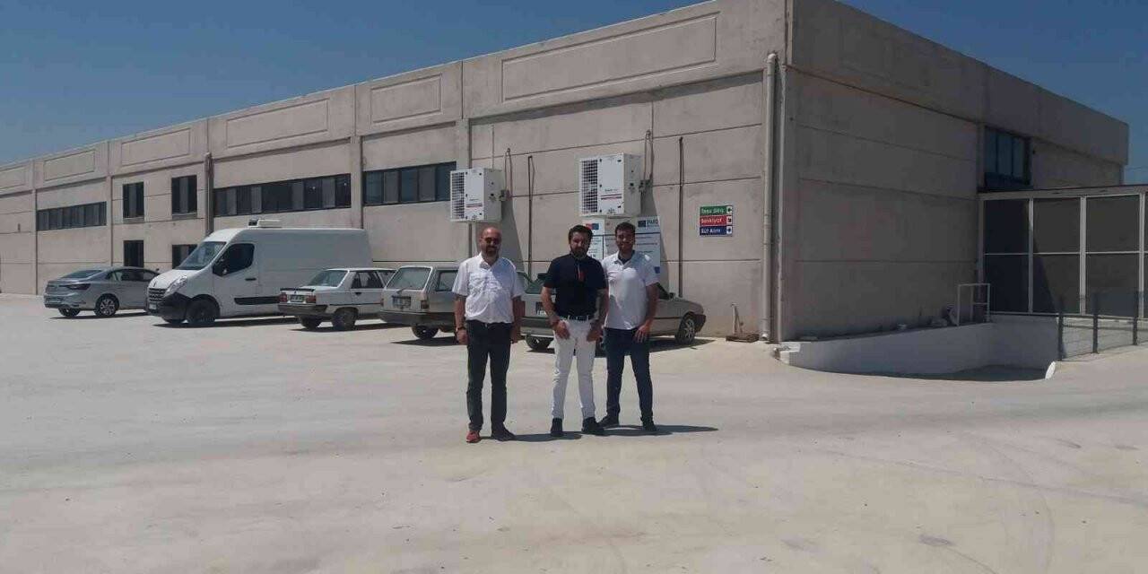 Burhaniye OSB’de bacalar tütmeye başladı