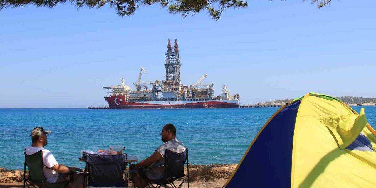 ’Abdülhamid Han’ gemisi 25 gün sonra göreve hazır, vatandaş gurur duyuyor