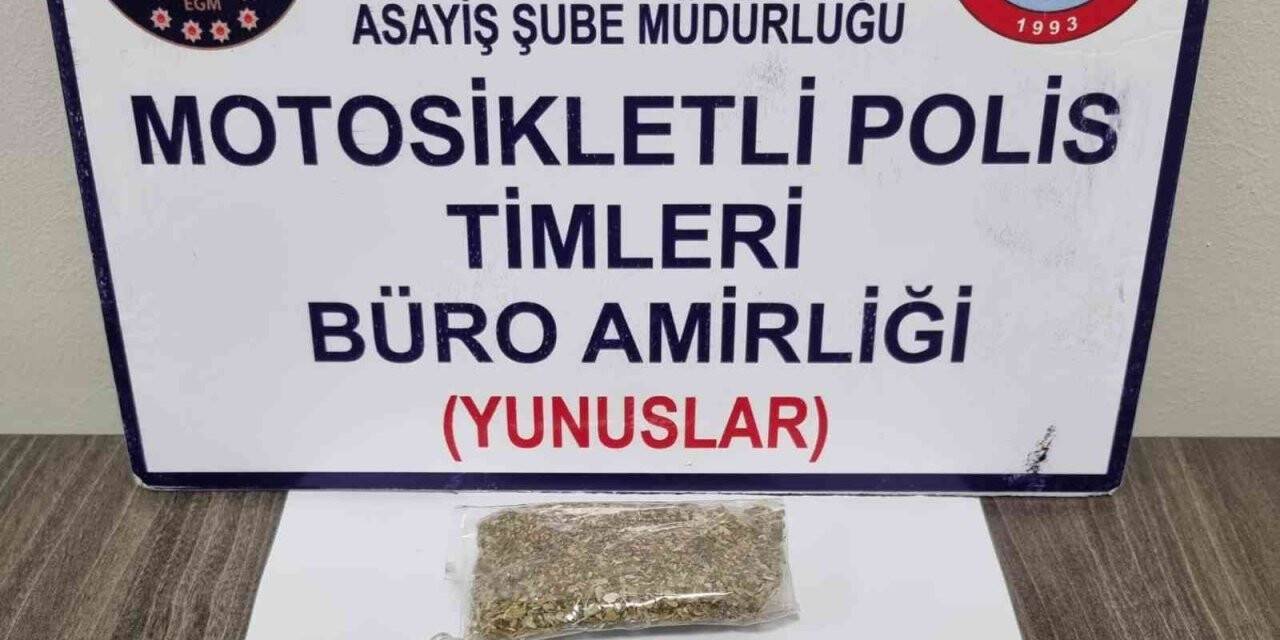 Kütahya’da 3 kişinin bulunduğu araçta uyuşturucu ele geçirildi