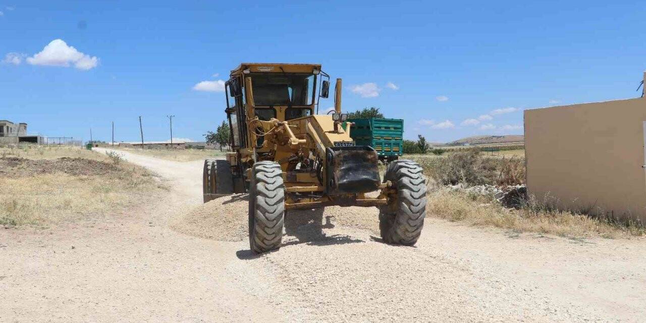 Karaköprü kırsalında üst yapı çalışmaları sürüyor