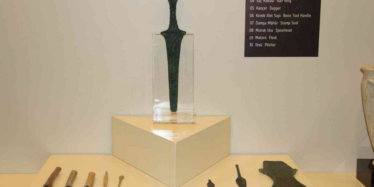 Anadolu’nun tarihini yansıtan Eskiyapar’da günyüzüne çıkarılan eserler görücüye çıktı