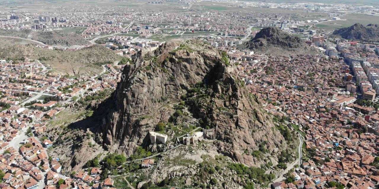 ’Karahisar’ değil ’Yeşilhisar’ oldu