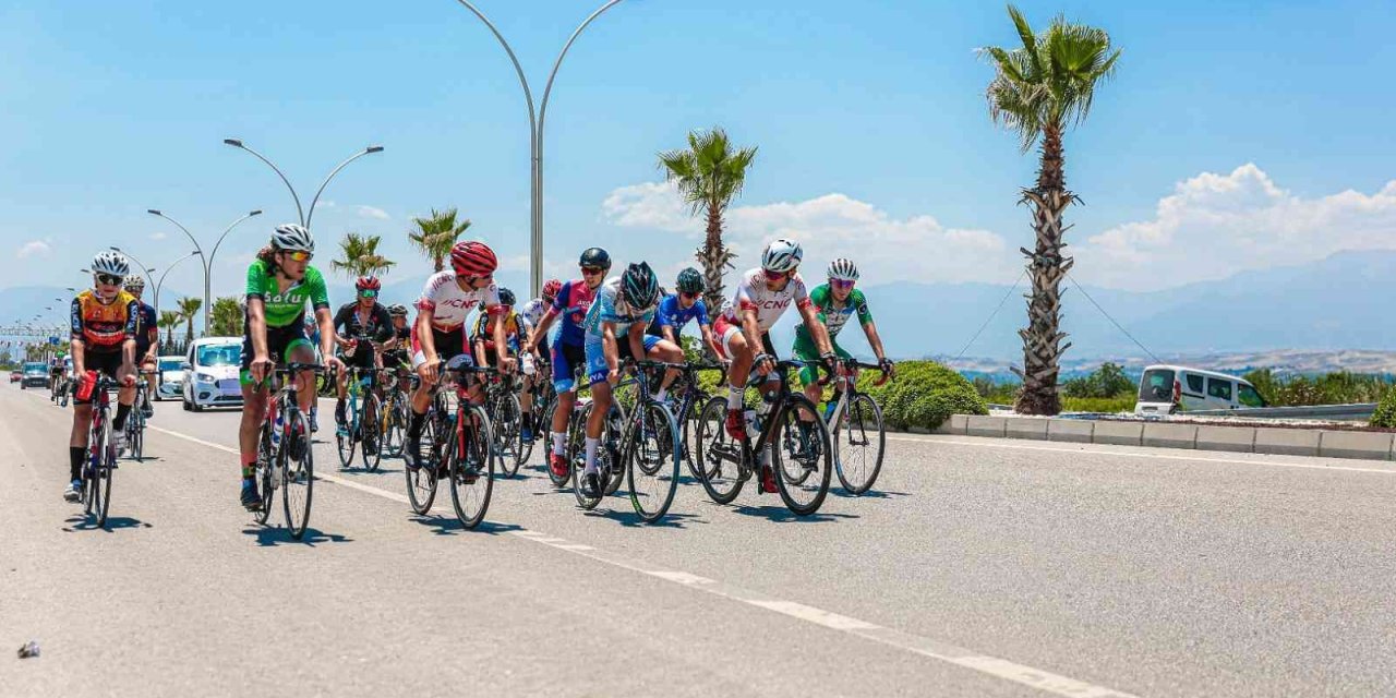 Türkiye’nin dört bir yanından gelen takım ve sporcular Denizli’de ter döktü