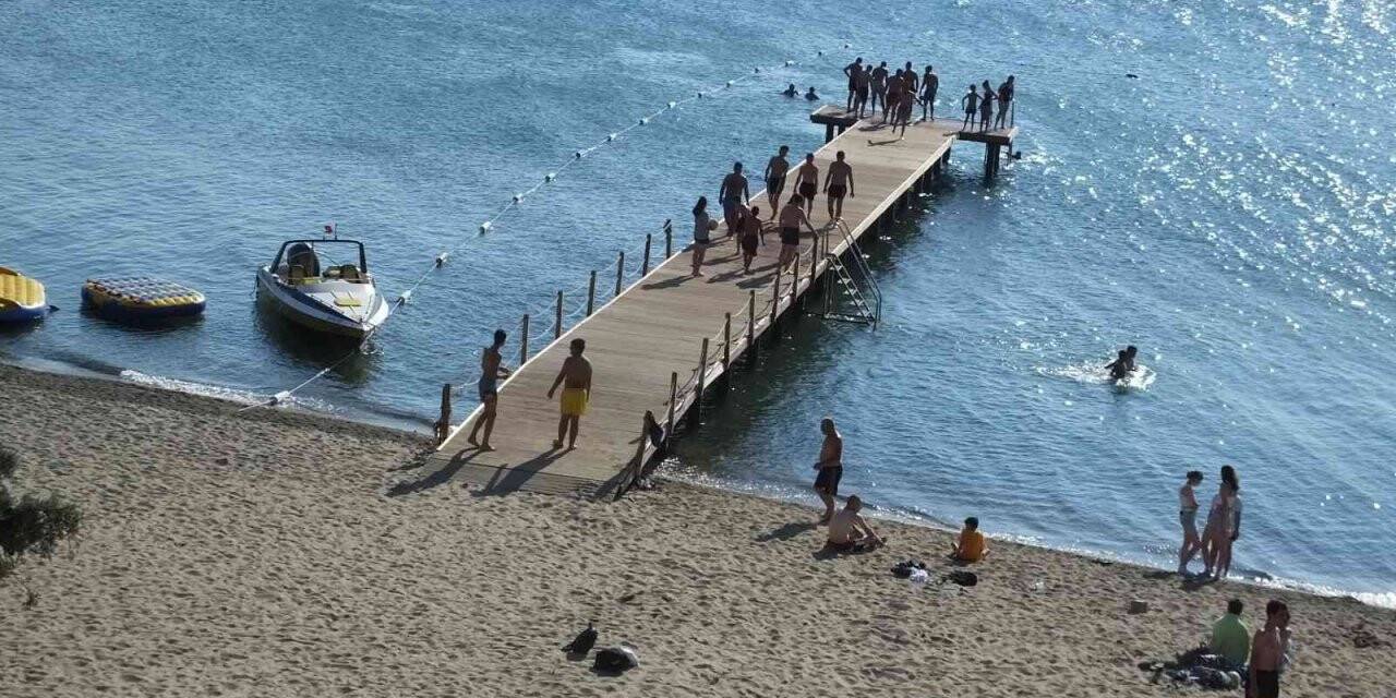 Burhaniye’de hasarlı iskeleyi Büyükşehir onardı