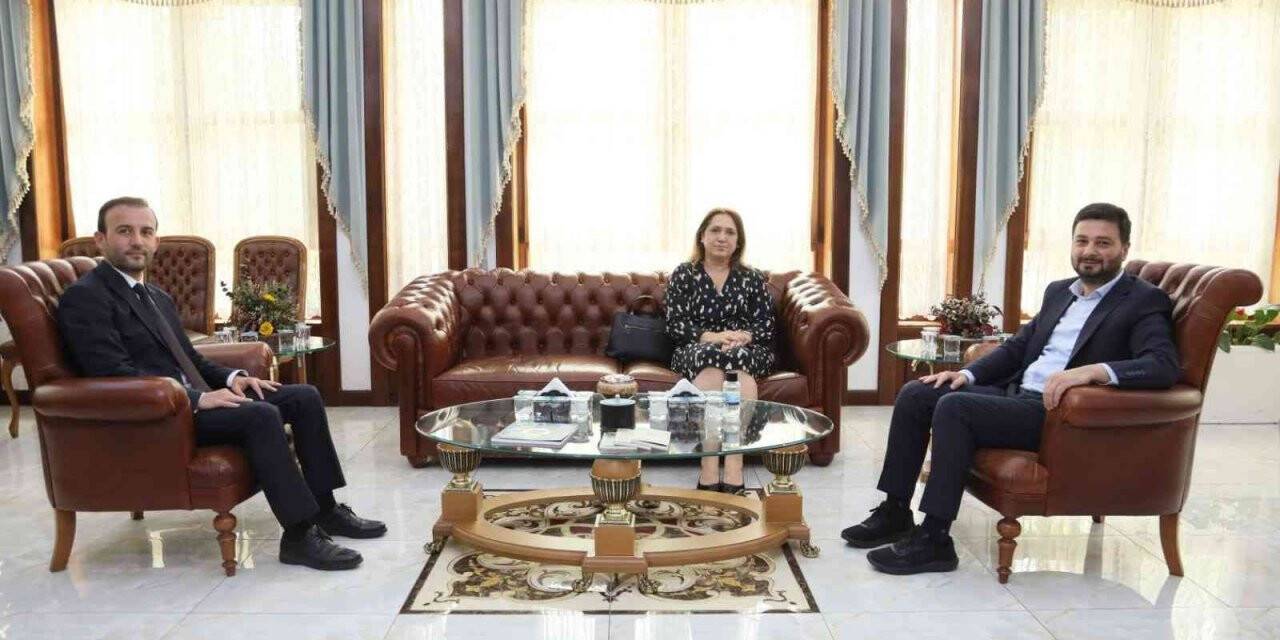 Başkonsolos Novoberdaliu başkan Öztekin’i ziyaret etti