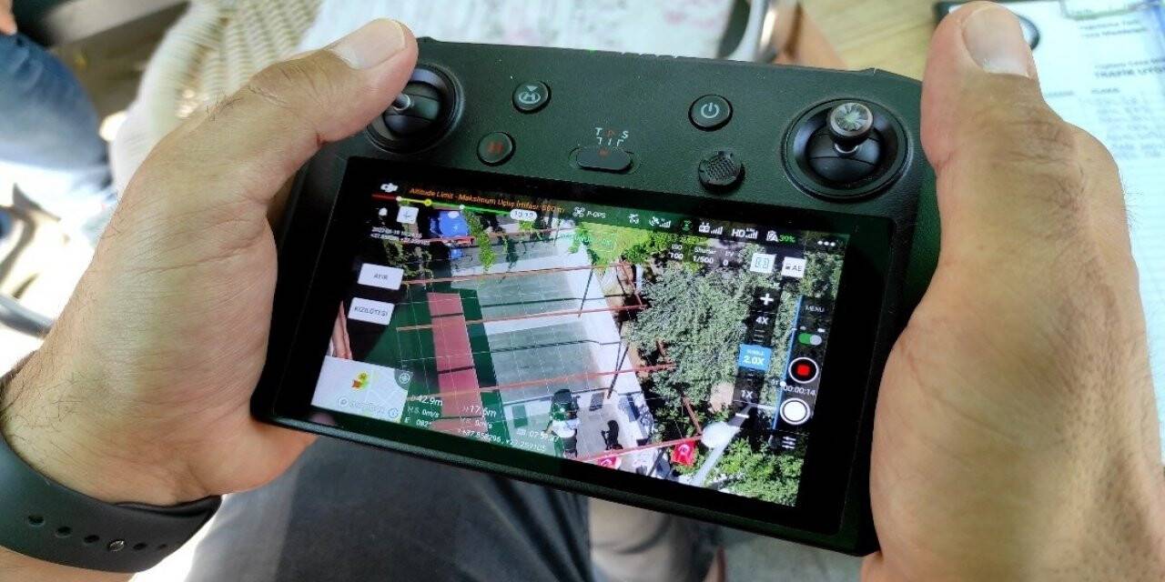 Kuşadası çarşısında dronelu denetim