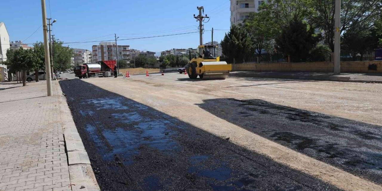 Kahta’da asfalt sezonu başladı