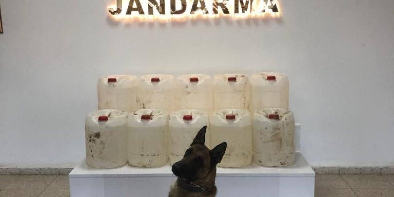 Van’da 325 litre asitanhidrit ele geçirildi