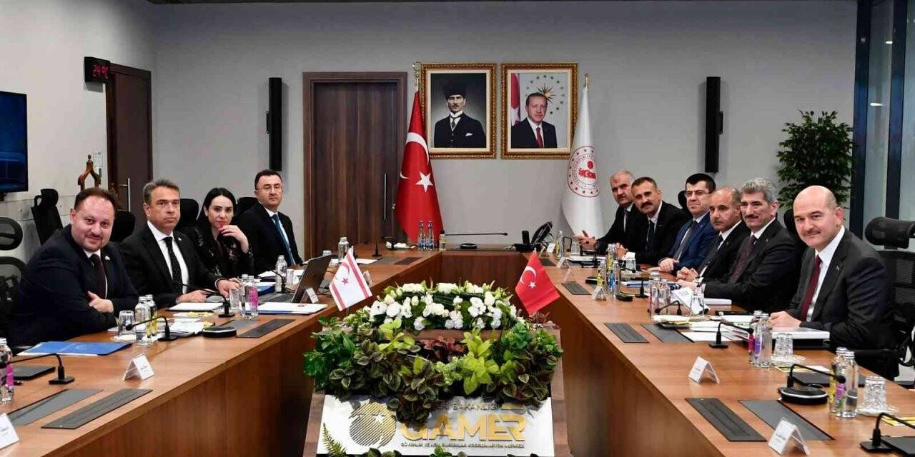 İçişleri Bakanı Soylu, KKTC’li mevkidaşı Öztürkler ile bir araya geldi