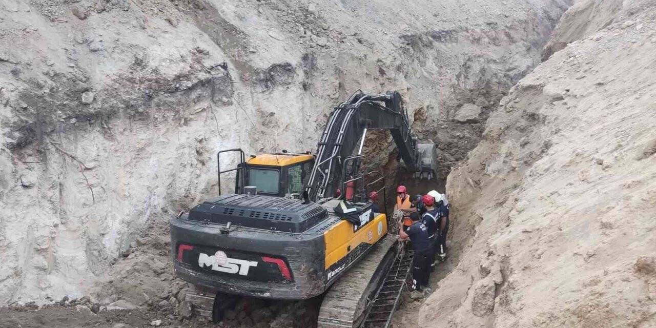 Manisa’daki göçükte bir kişinin cesedi çıkarıldı, bir kişi aranıyor