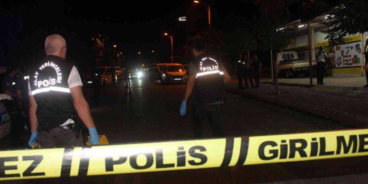 Silahlı saldırgan darp edildikten sonra kaçtı