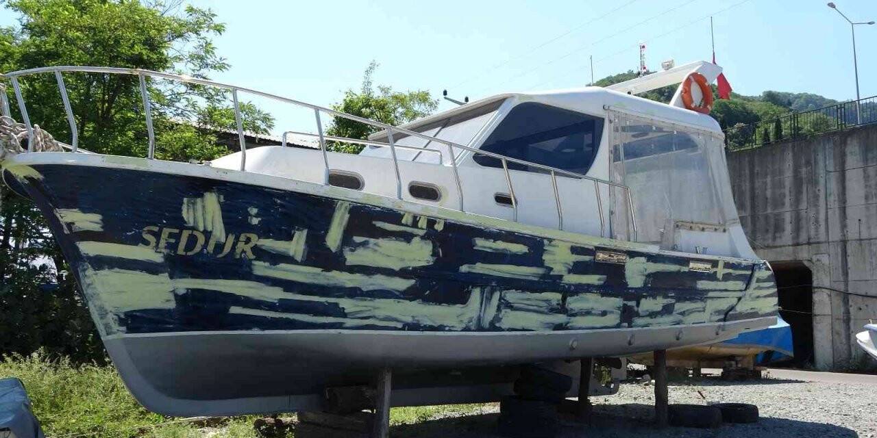 Balıkçı tekneleri yeni yeni sezona hazırlanıyor