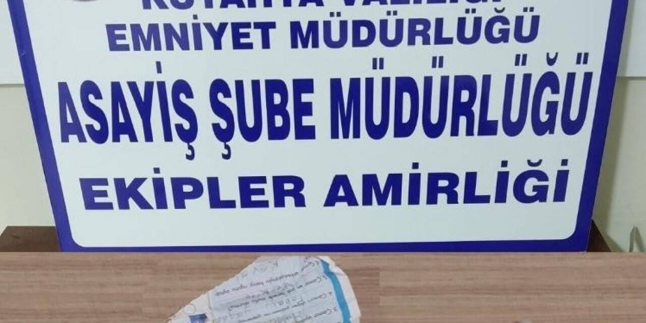 Kütahya’da iki kişinin üzerinde uyuşturucu çıktı