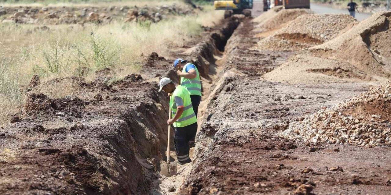 Kepez ve Döşemealtı’na  126 bin metrelik içme suyu hattı