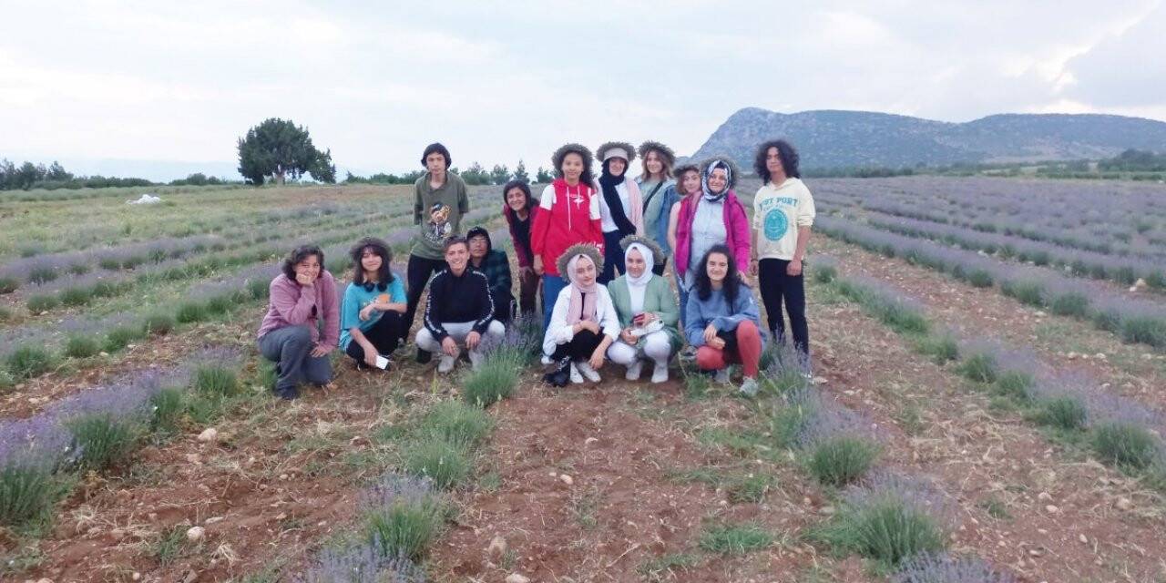 Tavşanlı’dan Öğrenciler Isparta’da biyoçeşitlilik incelemesi gerçekleştirdi