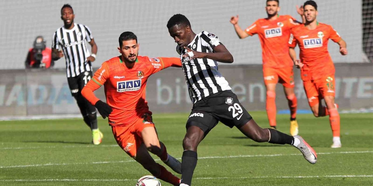 Khaly Thiam’dan Altay’a veda