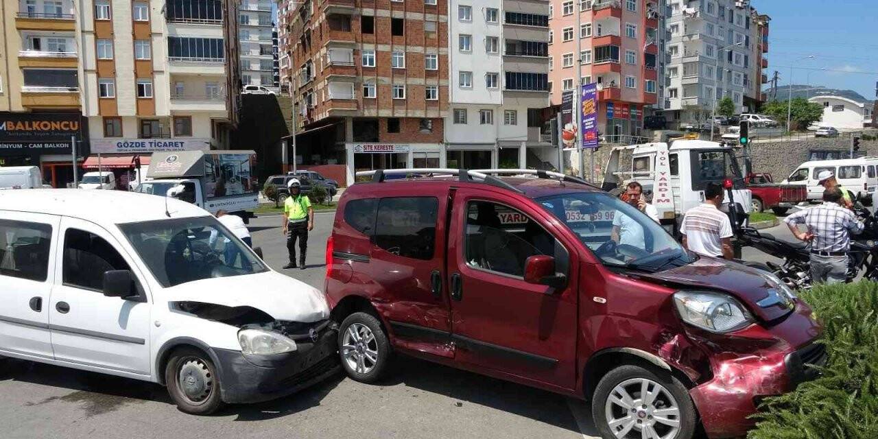 Ordu’da zincirleme kaza: 2 yaralı