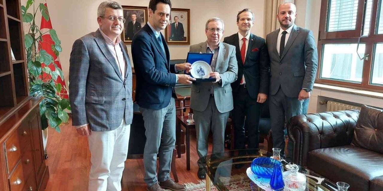 Köln başkonsolosluğuna Türk heyetinden ziyaret