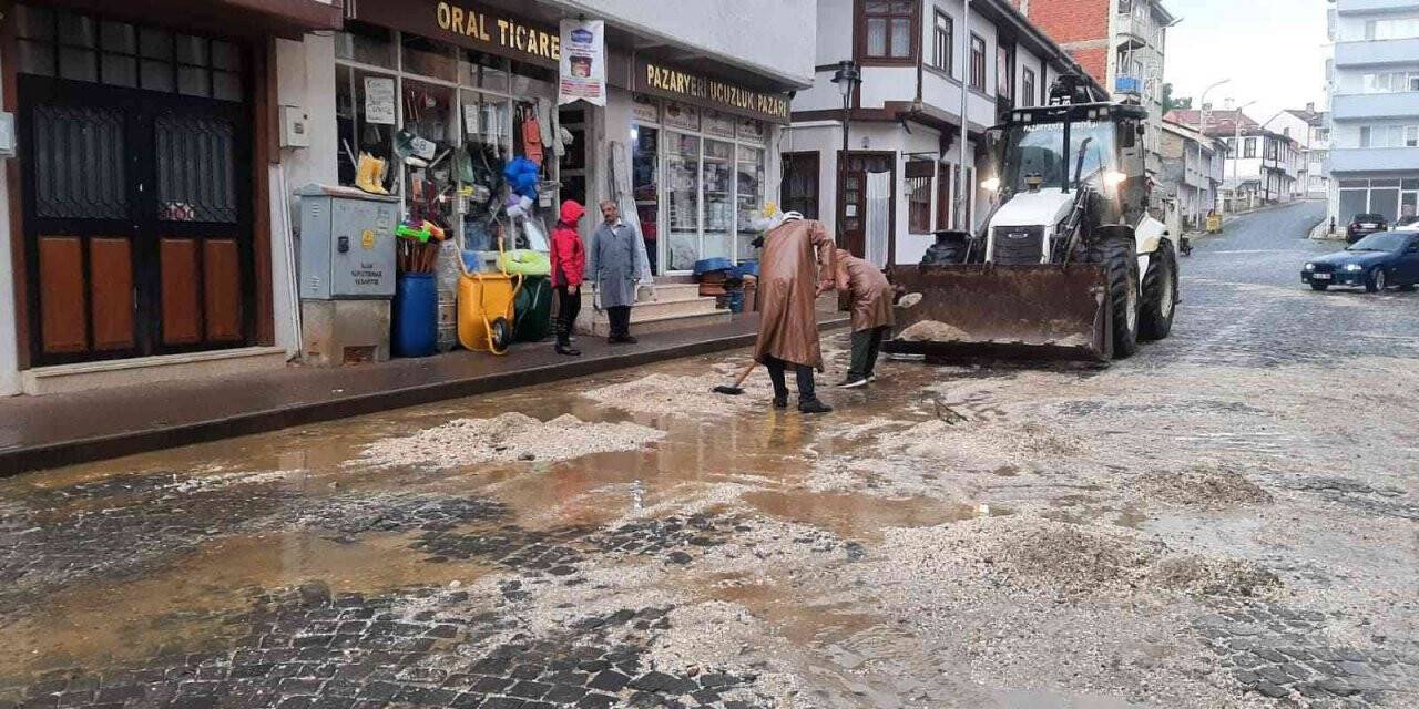 Pazaryeri’nde sel