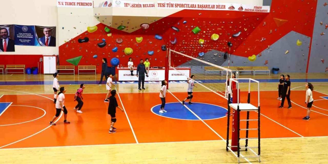 Yenişehir Belediyesinden ücretsiz yaz sporları