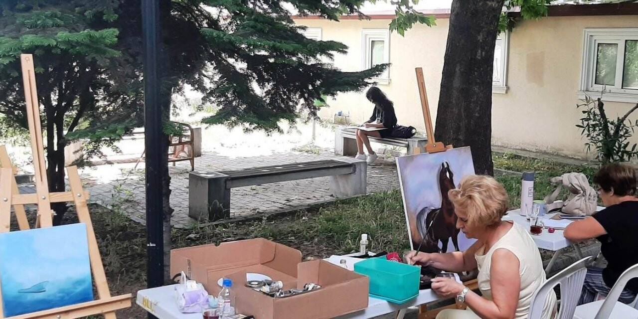 Altınova’da resim kursuna büyük talep