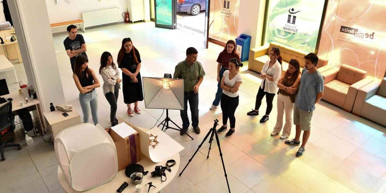 Tepebaşı’nda sosyal medya ve ürün fotoğrafçılığı eğitimi