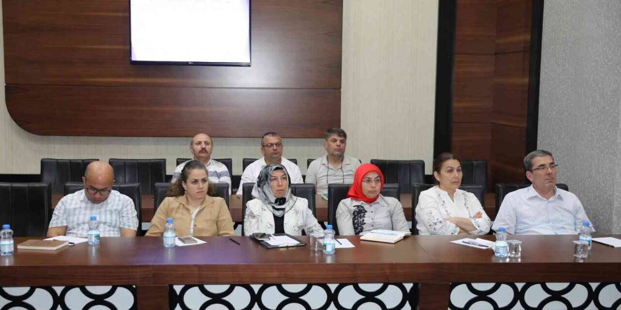 Körfez’de kurum içi eğitimler sürüyor