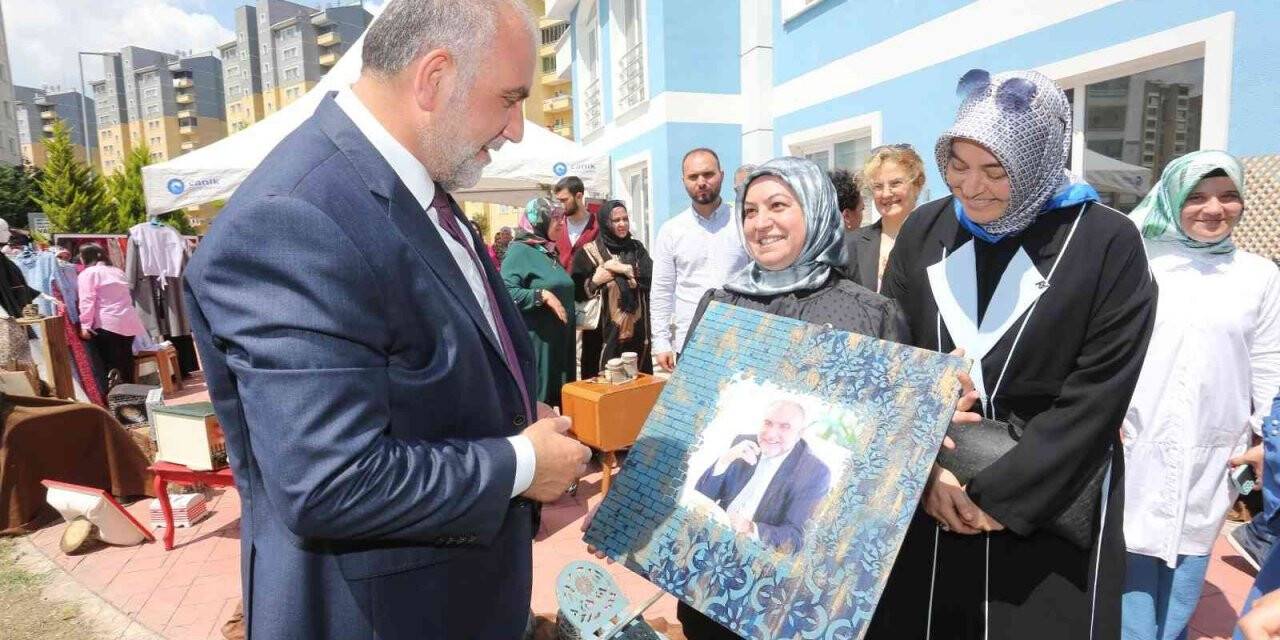 Canik’te kursiyerler hazırladığı el emeği ürünleri sergiliyor
